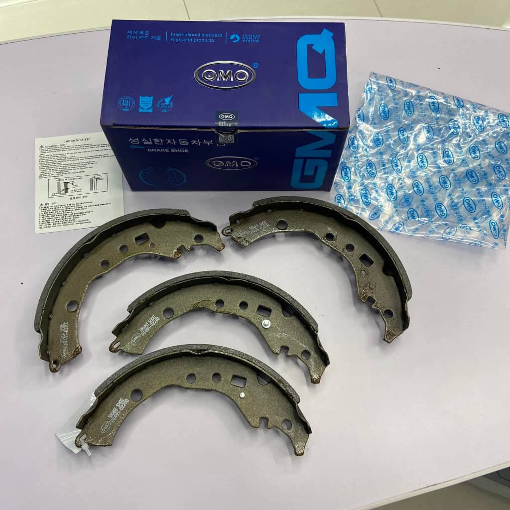 فحمات فرامل خلفية (Brake Shoes)